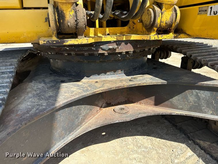 image for item KU9941 2002 Komatsu PC300LC-6  excavator