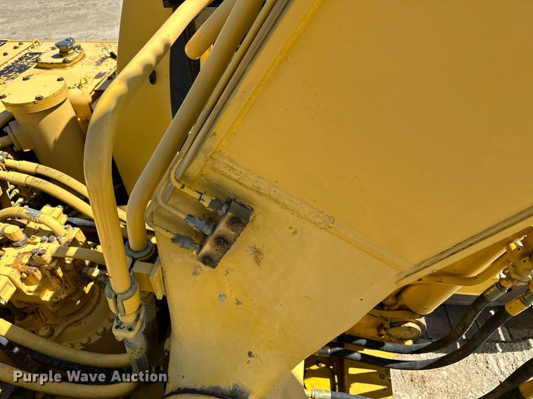 image for item KU9941 2002 Komatsu PC300LC-6  excavator