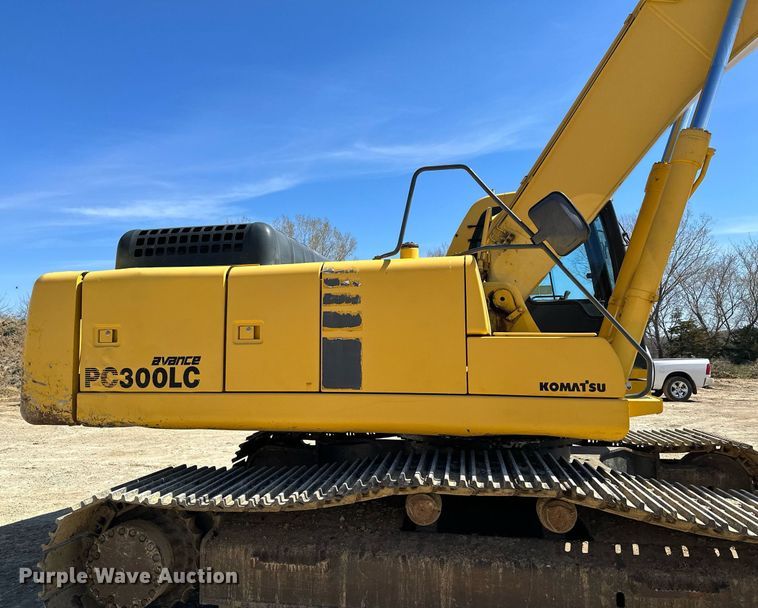 image for item KU9941 2002 Komatsu PC300LC-6  excavator