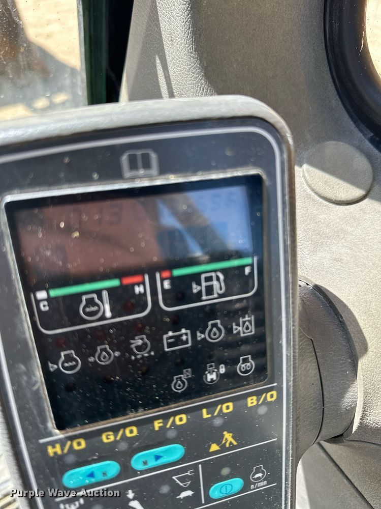 image for item KU9941 2002 Komatsu PC300LC-6  excavator