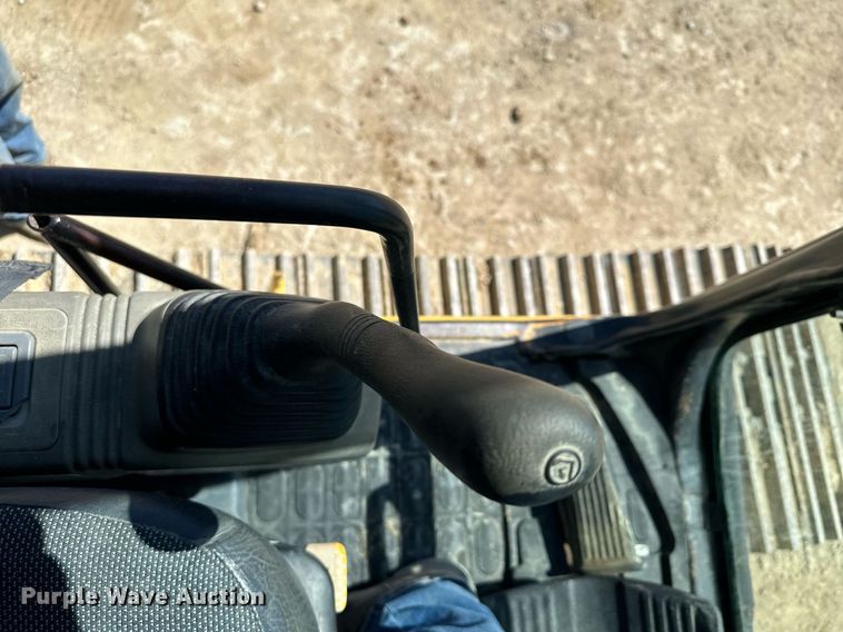 image for item KU9941 2002 Komatsu PC300LC-6  excavator