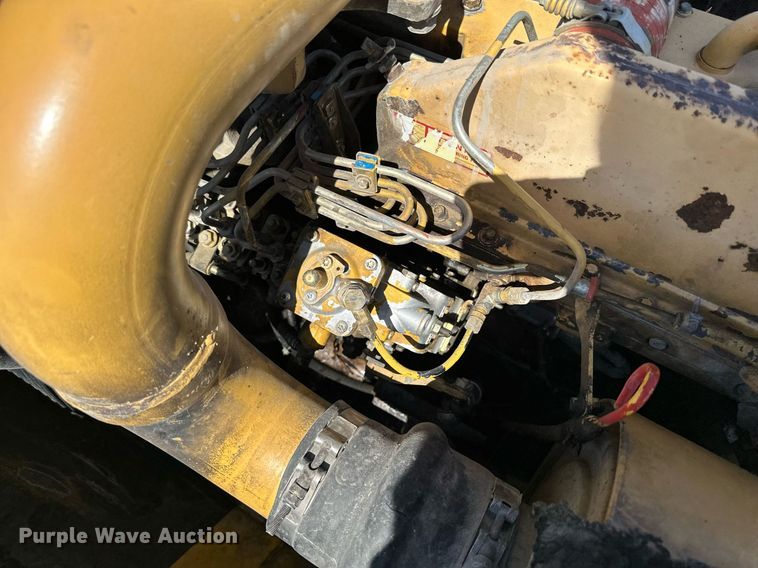 image for item KU9941 2002 Komatsu PC300LC-6  excavator