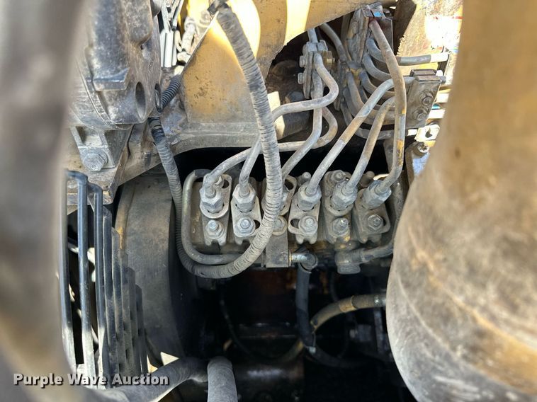 image for item KU9941 2002 Komatsu PC300LC-6  excavator