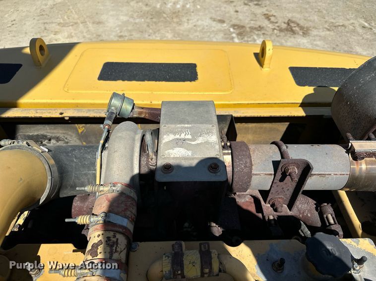 image for item KU9941 2002 Komatsu PC300LC-6  excavator