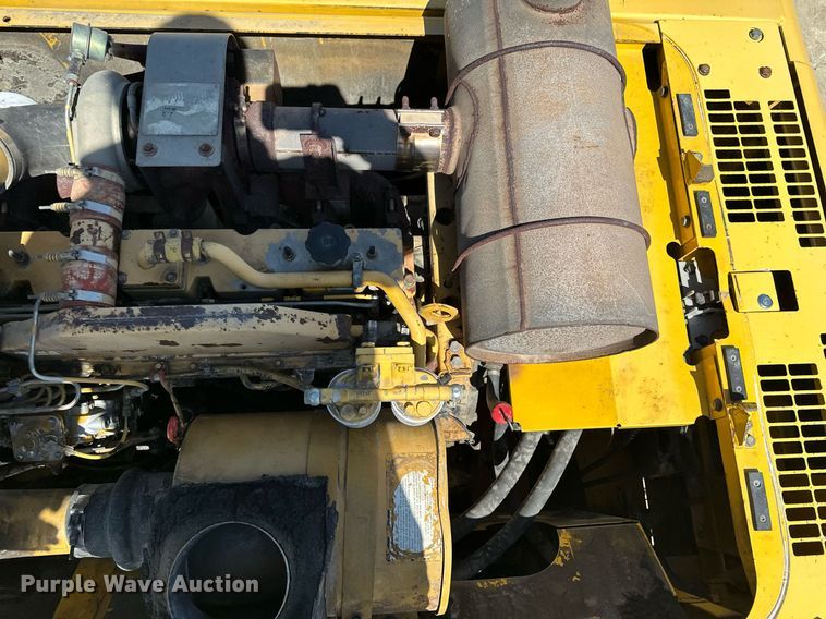 image for item KU9941 2002 Komatsu PC300LC-6  excavator