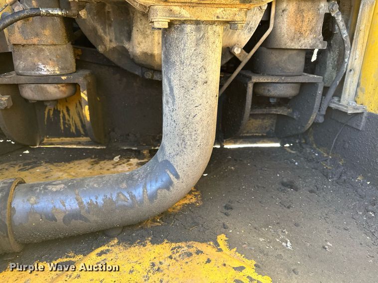 image for item KU9941 2002 Komatsu PC300LC-6  excavator