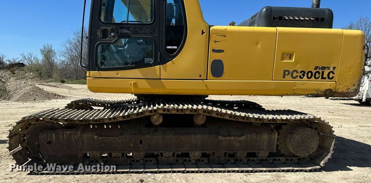 image for item KU9941 2002 Komatsu PC300LC-6  excavator