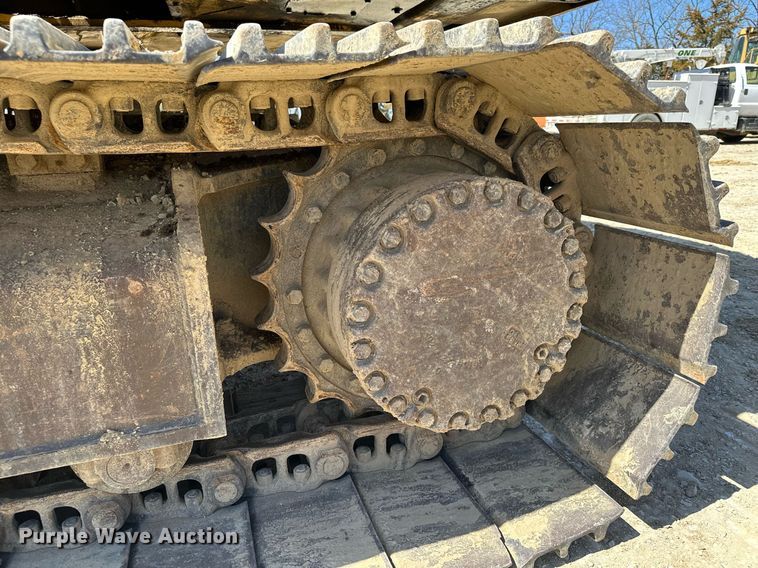 image for item KU9941 2002 Komatsu PC300LC-6  excavator