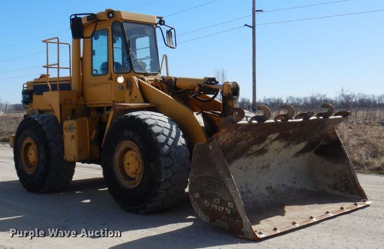 image for item KU9943 1983 Caterpillar 966D  wheel loader