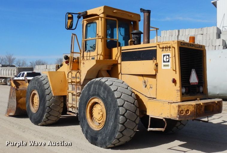 image for item KU9943 1983 Caterpillar 966D  wheel loader