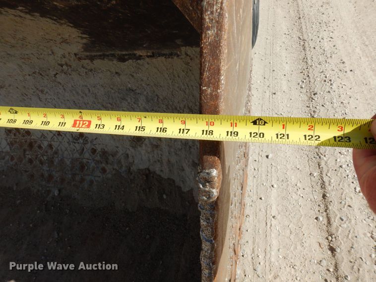 image for item KU9943 1983 Caterpillar 966D  wheel loader