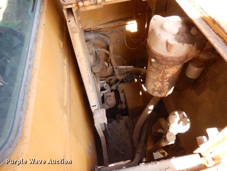 image for item KU9943 1983 Caterpillar 966D  wheel loader