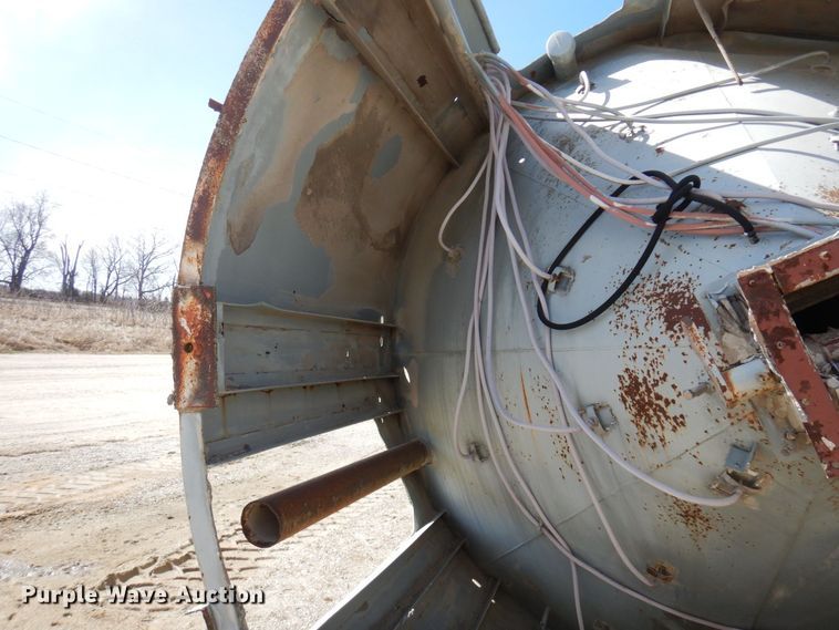 image for item KU9946 Johnson  concrete silo