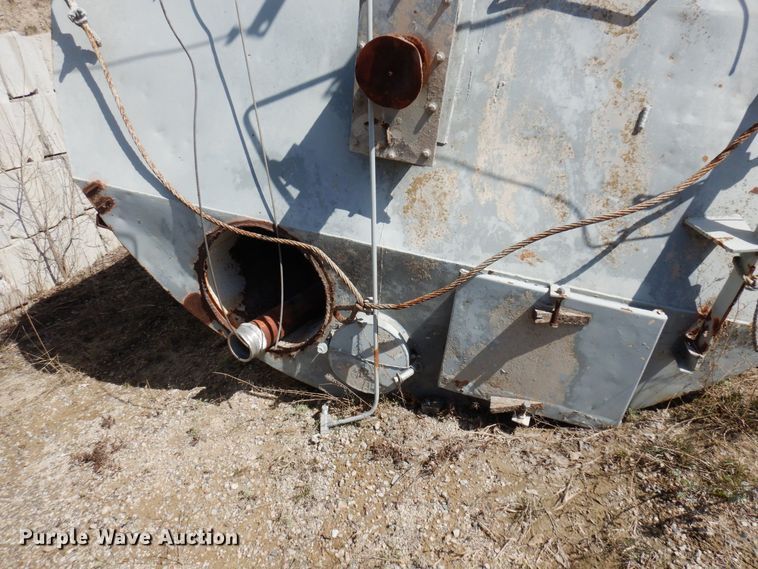 image for item KU9946 Johnson  concrete silo