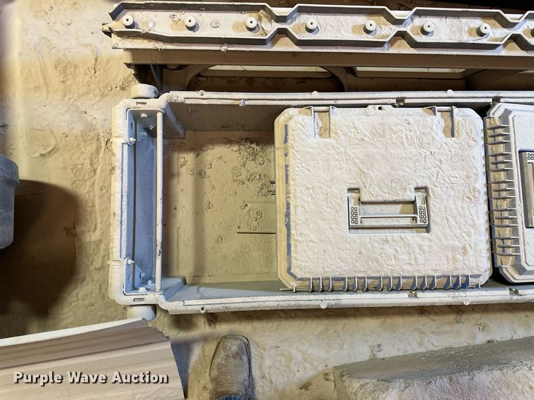 image for item KX9000 Truck bed organizer