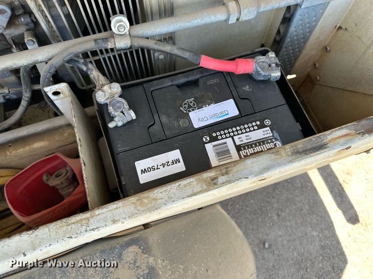 image for item KX9012 Ingersoll Rand P-100D-W-D  air compressor