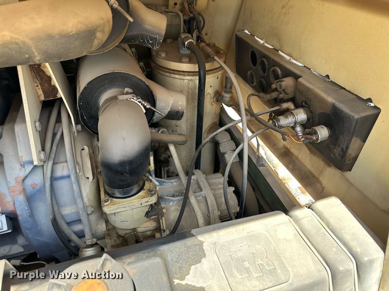 image for item KX9012 Ingersoll Rand P-100D-W-D  air compressor