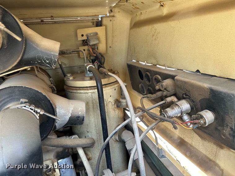 image for item KX9012 Ingersoll Rand P-100D-W-D  air compressor