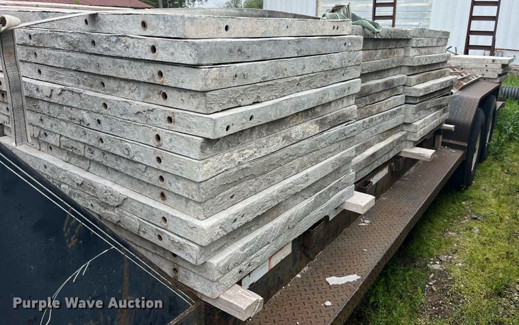 image for item LA9939 Approximately 114 concrete forms