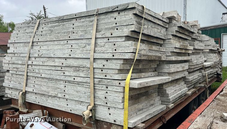 image for item LA9940 Approximately 138 concrete forms