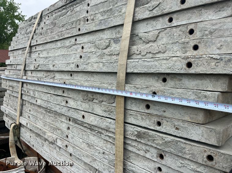 image for item LA9940 Approximately 138 concrete forms