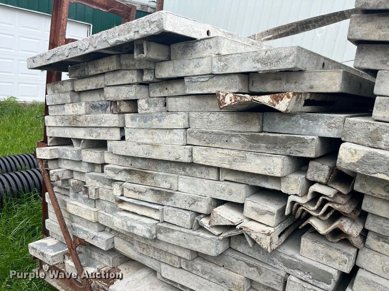 image for item LA9940 Approximately 138 concrete forms