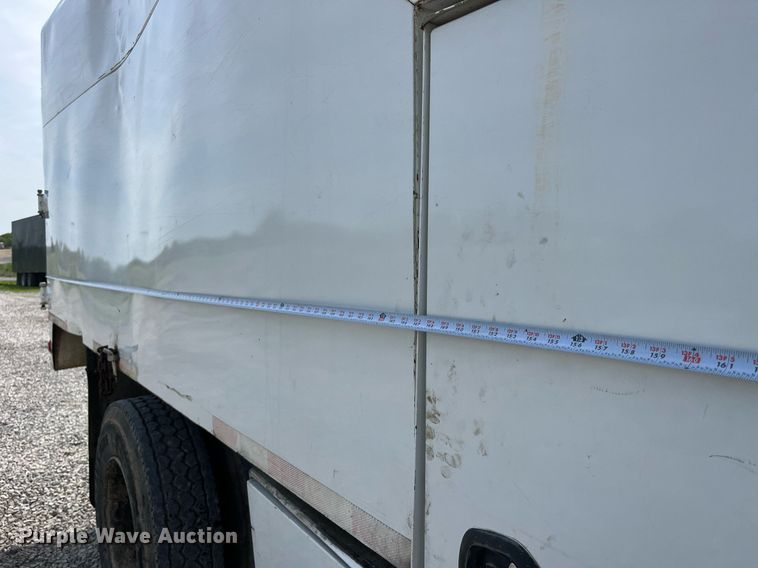 image for item LA9947 2007 Ford F750 Super Duty XL  chipper truck