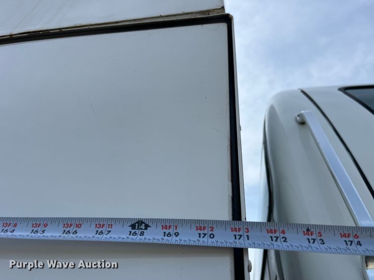 image for item LA9947 2007 Ford F750 Super Duty XL  chipper truck