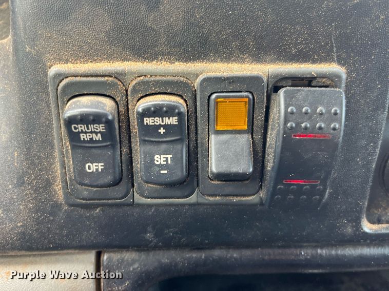 image for item LA9947 2007 Ford F750 Super Duty XL  chipper truck