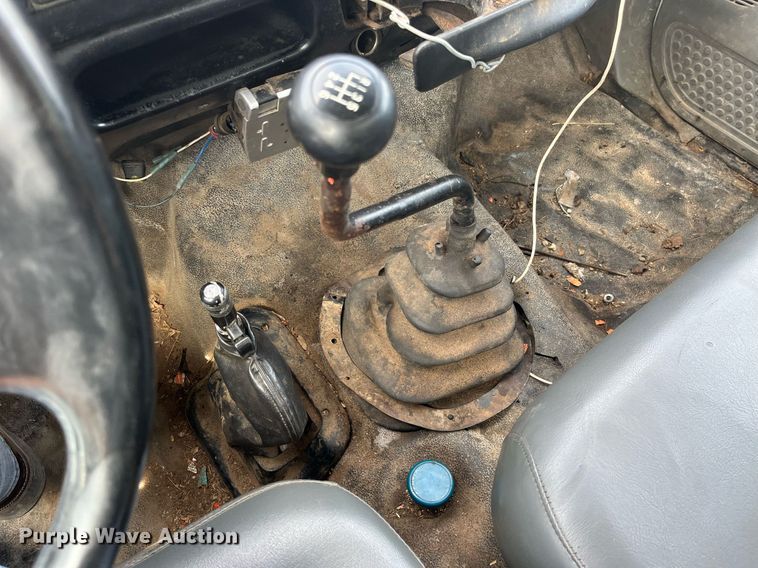 image for item LA9947 2007 Ford F750 Super Duty XL  chipper truck