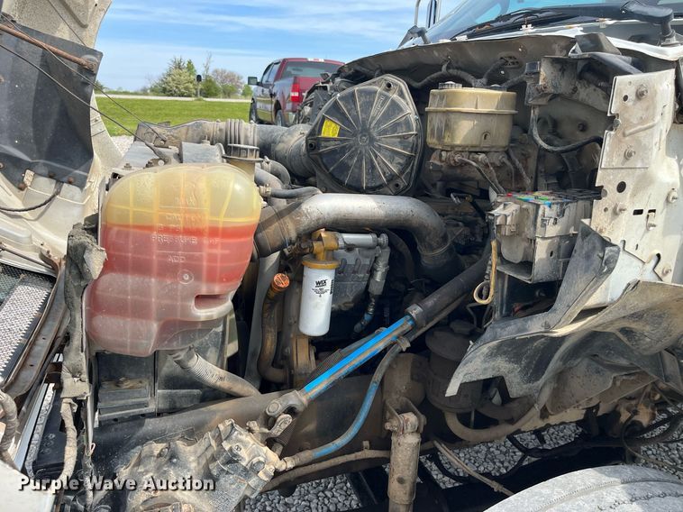 image for item LA9947 2007 Ford F750 Super Duty XL  chipper truck