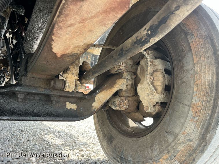 image for item LA9947 2007 Ford F750 Super Duty XL  chipper truck