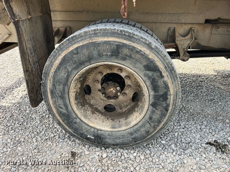 image for item LA9947 2007 Ford F750 Super Duty XL  chipper truck