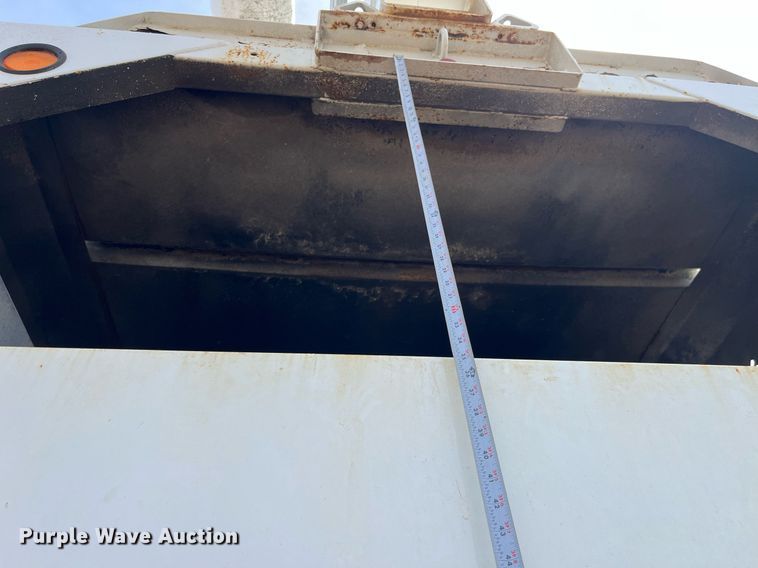 image for item LA9948 2006 Ford F750  forestry bucket truck