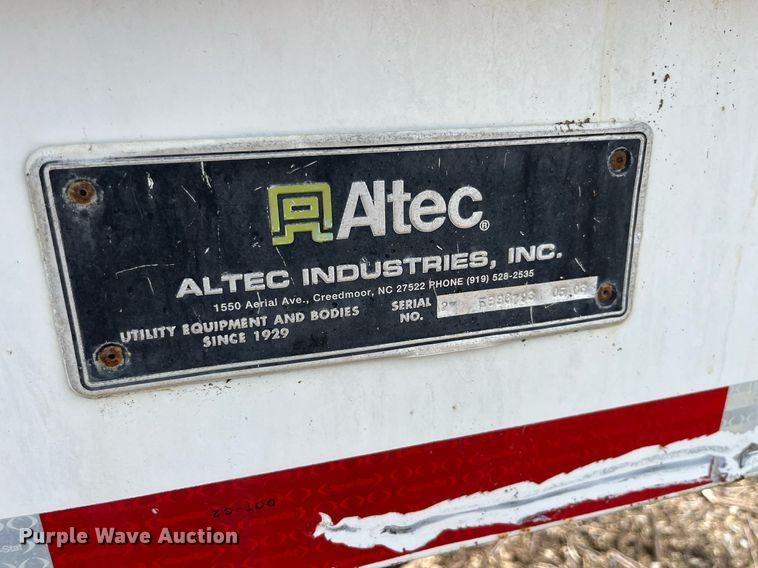 image for item LA9948 2006 Ford F750  forestry bucket truck