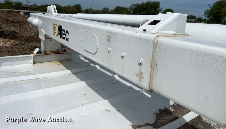 image for item LA9948 2006 Ford F750  forestry bucket truck