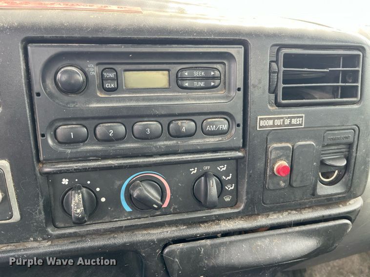 image for item LA9948 2006 Ford F750  forestry bucket truck