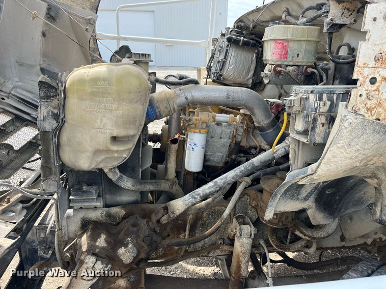 image for item LA9948 2006 Ford F750  forestry bucket truck