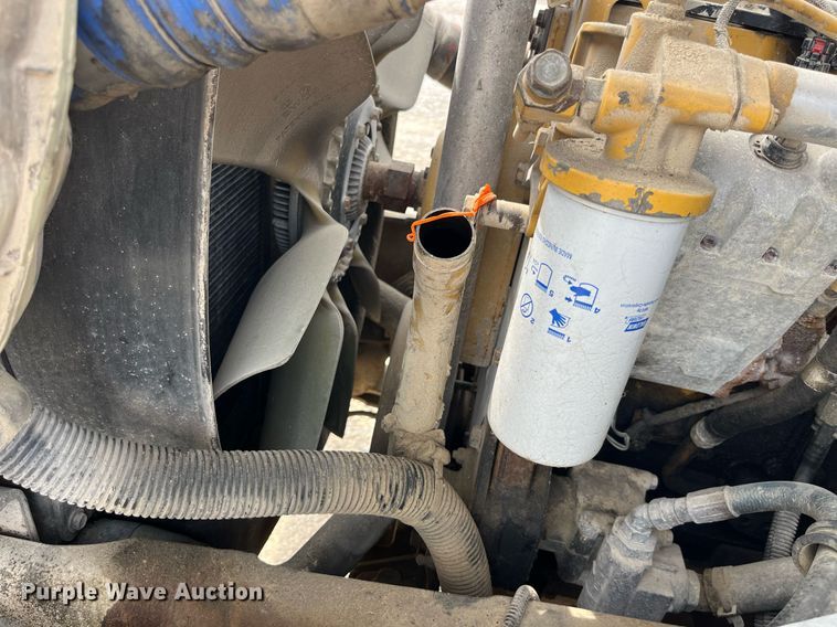 image for item LA9948 2006 Ford F750  forestry bucket truck