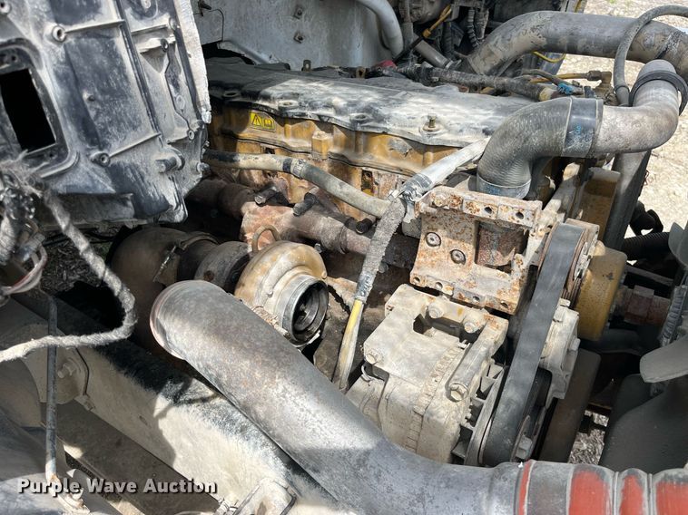 image for item LA9948 2006 Ford F750  forestry bucket truck