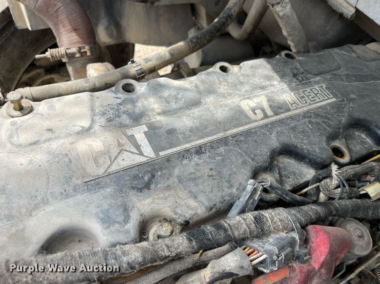 image for item LA9948 2006 Ford F750  forestry bucket truck