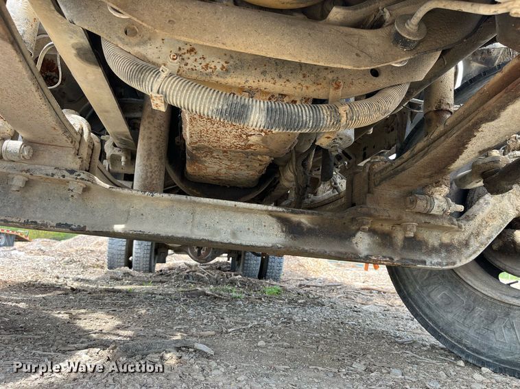 image for item LA9948 2006 Ford F750  forestry bucket truck