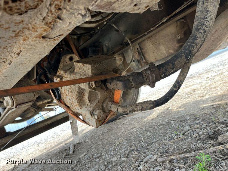 image for item LA9948 2006 Ford F750  forestry bucket truck