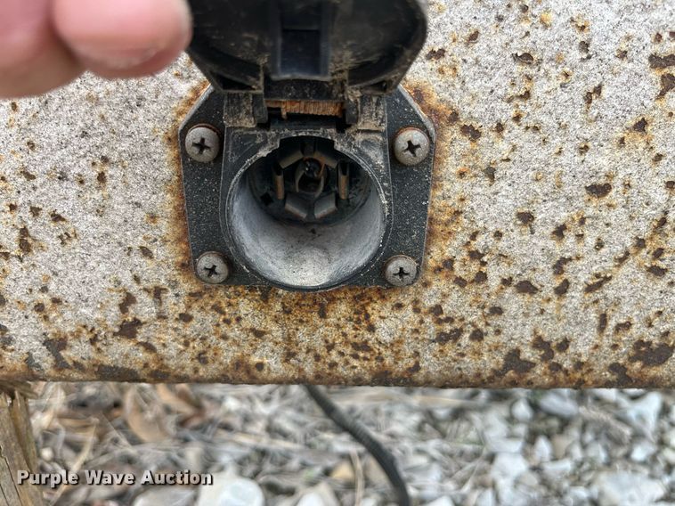 image for item LA9949 2015 Morbark Beever M12R  wood chipper