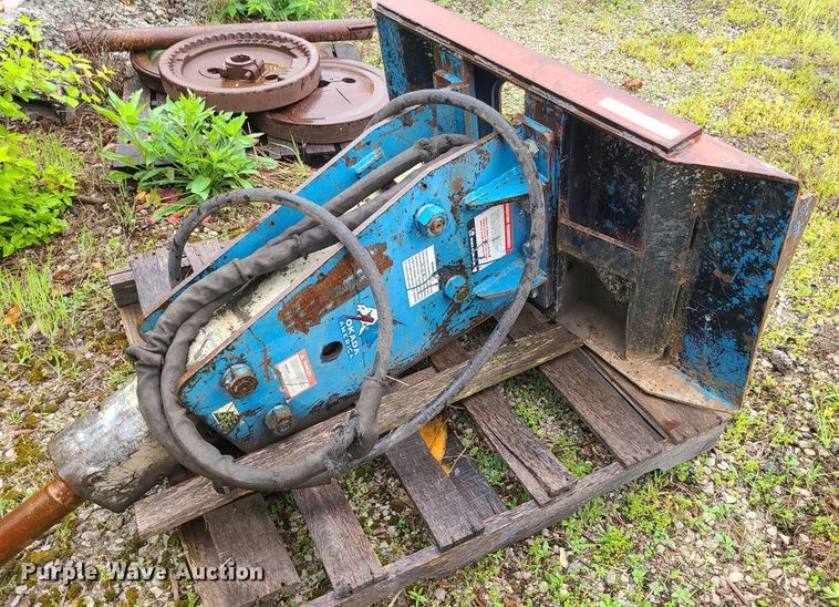 image for item LE9053 Okada  skid steer breaker