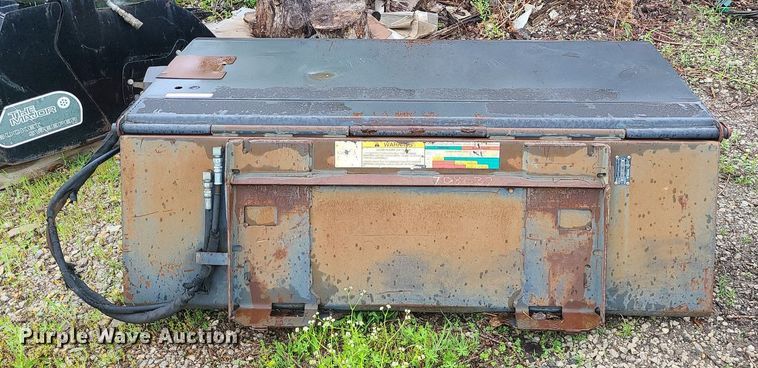 image for item LE9055 Bobcat  skid steer broom