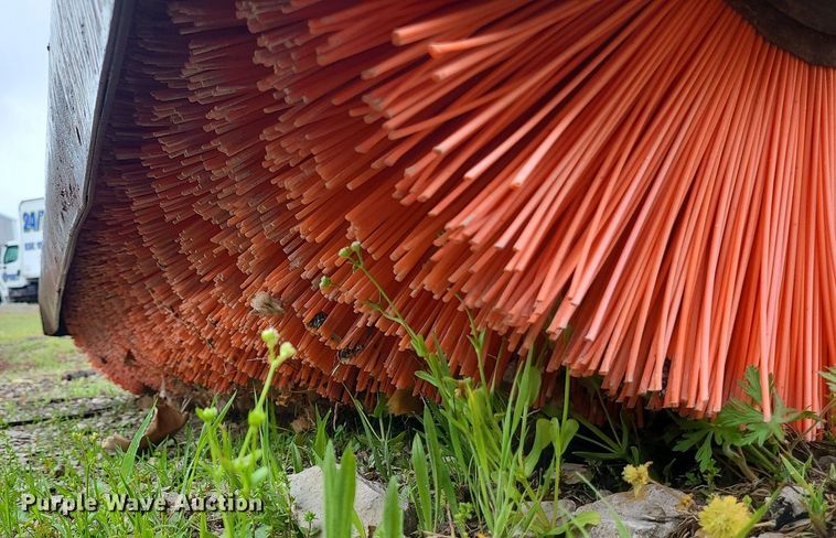 image for item LE9055 Bobcat  skid steer broom