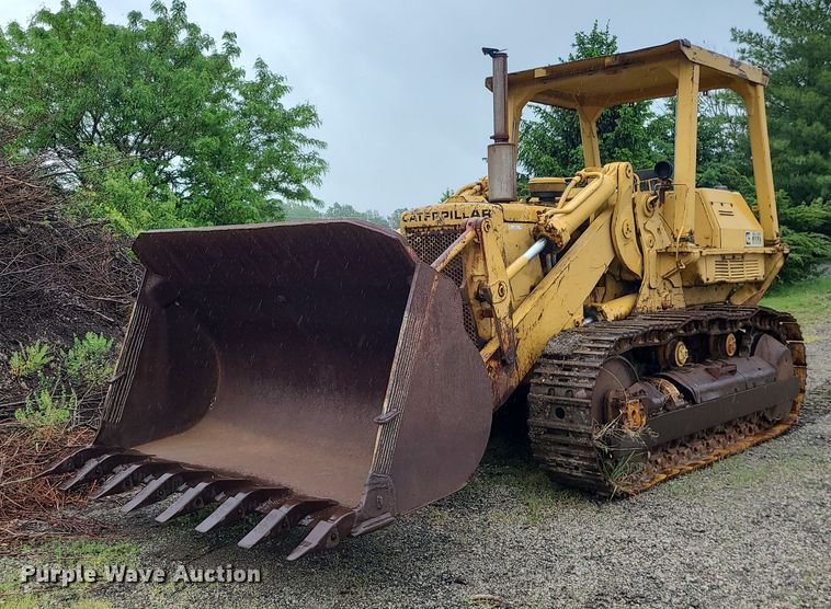 image for item LE9056 1974 Caterpillar 977L  track loader