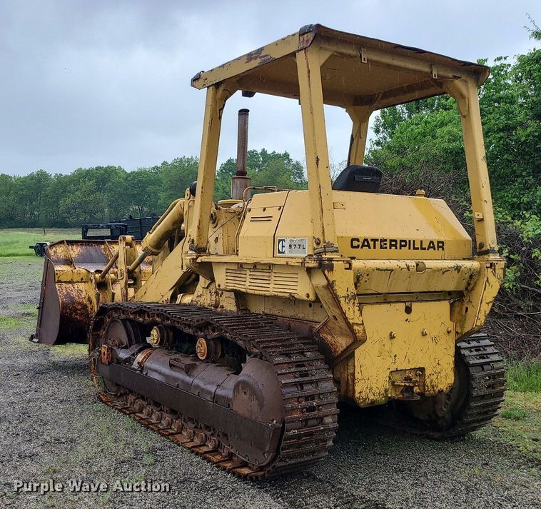 image for item LE9056 1974 Caterpillar 977L  track loader