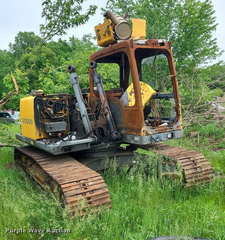 image for item LE9060 Volvo  excavator